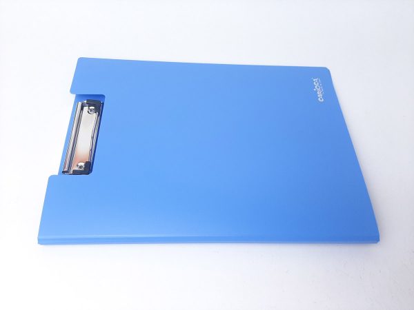 TABLERO TIPO CARPETA OFICIO CELESTE