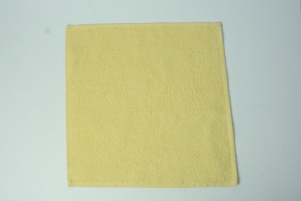TOALLA ESCOLAR PICCOLINA 30CM X 30CM CORN YELLOW